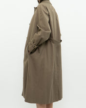 Load image into Gallery viewer, Vintage x Made in Canada x Aquascutum of London Mocha Trench (XS)