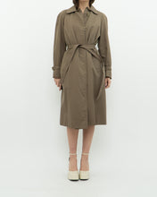 Load image into Gallery viewer, Vintage x Made in Canada x Aquascutum of London Mocha Trench (XS)