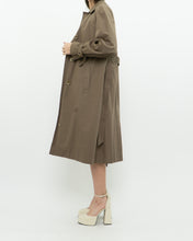 Load image into Gallery viewer, Vintage x Made in Canada x Aquascutum of London Mocha Trench (XS)