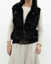 Load image into Gallery viewer, Vintage x Made in Italy x Black Fur Vest (S, M)