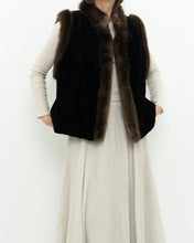 Load image into Gallery viewer, Vintage x CM FURS Black, Brown Fur Vest (XS-M)