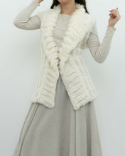 Load image into Gallery viewer, Vintage x Cream Knit Rabbit Fur Vest (M)