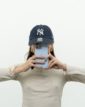 Load image into Gallery viewer, NY YANKEES x Floral Embroidered Navy Hat