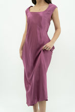 Load image into Gallery viewer, DYNAMITE x Magenta Satin Gown (L)