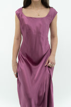 Load image into Gallery viewer, DYNAMITE x Magenta Satin Gown (L)