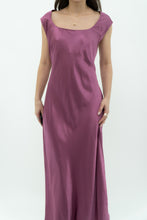 Load image into Gallery viewer, DYNAMITE x Magenta Satin Gown (L)