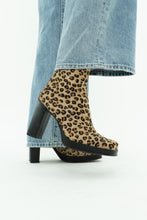 Load image into Gallery viewer, Vintage x Made in Spain x Leopard Print Pony Hair Platform Boots (6.5, 7)