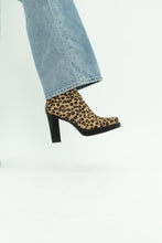 Load image into Gallery viewer, Vintage x Made in Spain x Leopard Print Pony Hair Platform Boots (6.5, 7)