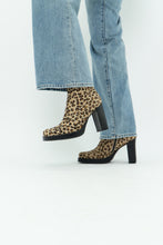 Load image into Gallery viewer, Vintage x Made in Spain x Leopard Print Pony Hair Platform Boots (6.5, 7)