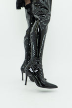 Load image into Gallery viewer, Knee High Black Patent Heeled Boots (7, 7.5)