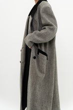 Load image into Gallery viewer, Vintage x Made in USA x Heathered Wool, Velvet Coat (M-XL)