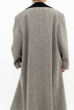 Load image into Gallery viewer, Vintage x Made in USA x Heathered Wool, Velvet Coat (M-XL)