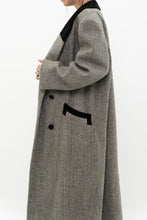 Load image into Gallery viewer, Vintage x Made in USA x Heathered Wool, Velvet Coat (M-XL)