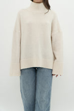 Load image into Gallery viewer, ABERCOMBIE &amp; FITCH x Cozy Cream Oversized Knit Turtleneck (XS-XL)