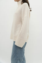 Load image into Gallery viewer, ABERCOMBIE &amp; FITCH x Cozy Cream Oversized Knit Turtleneck (XS-XL)