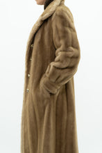 Load image into Gallery viewer, Vintage x Made in Winnipeg x Beige Faux Fur Coat (XS)