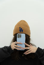 Load image into Gallery viewer, LA DODGERS x NEW ERA Tan Beanie