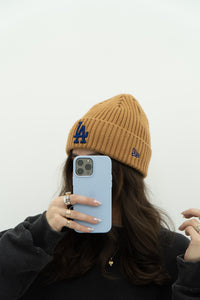 LA DODGERS x NEW ERA Tan Beanie