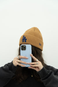 LA DODGERS x NEW ERA Tan Beanie