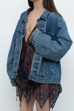 Load image into Gallery viewer, Vintage x LEVIS Orange Tab Midwash Denim Jacket (M-XL)