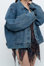 Load image into Gallery viewer, Vintage x LEVIS Orange Tab Midwash Denim Jacket (M-XL)