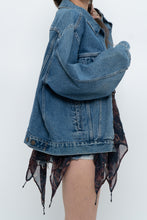 Load image into Gallery viewer, Vintage x LEVIS Orange Tab Midwash Denim Jacket (M-XL)