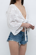 Load image into Gallery viewer, Vintage x BCBG White Floral Front Tie Bohemian Top (S, M)