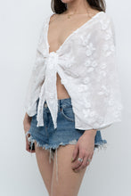 Load image into Gallery viewer, Vintage x BCBG White Floral Front Tie Bohemian Top (S, M)