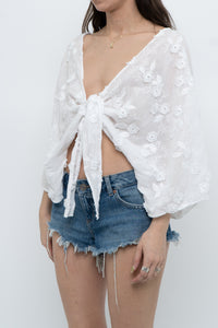 Vintage x BCBG White Floral Front Tie Bohemian Top (S, M)
