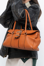 Load image into Gallery viewer, Vintage x CNKW Orange Pebble Leather Purse