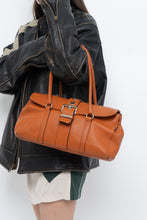 Load image into Gallery viewer, Vintage x CNKW Orange Pebble Leather Purse
