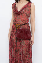Load image into Gallery viewer, Vintage x Made in Hong Kong x Burgundy Chainlink Purse