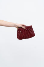 Load image into Gallery viewer, Vintage x Made in Hong Kong x Burgundy Chainlink Purse
