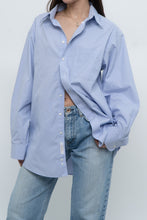 Load image into Gallery viewer, Vintage x ROUNDTREE &amp; YORKE Blue Fine-striped Buttonup (M, L)