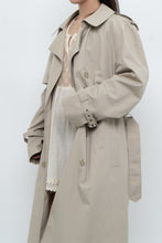 Load image into Gallery viewer, Vintage x Made in Korea x MOORES Beige Cotton-Blend Trench (M, L)