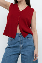 Load image into Gallery viewer, Vintage x JESSICA Red Ribbed Knit Buttoned Vest (S-L)
