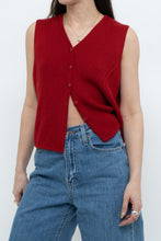 Load image into Gallery viewer, Vintage x JESSICA Red Ribbed Knit Buttoned Vest (S-L)