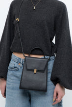 Load image into Gallery viewer, JAMIE WANDER x Black Leather Structered Purse