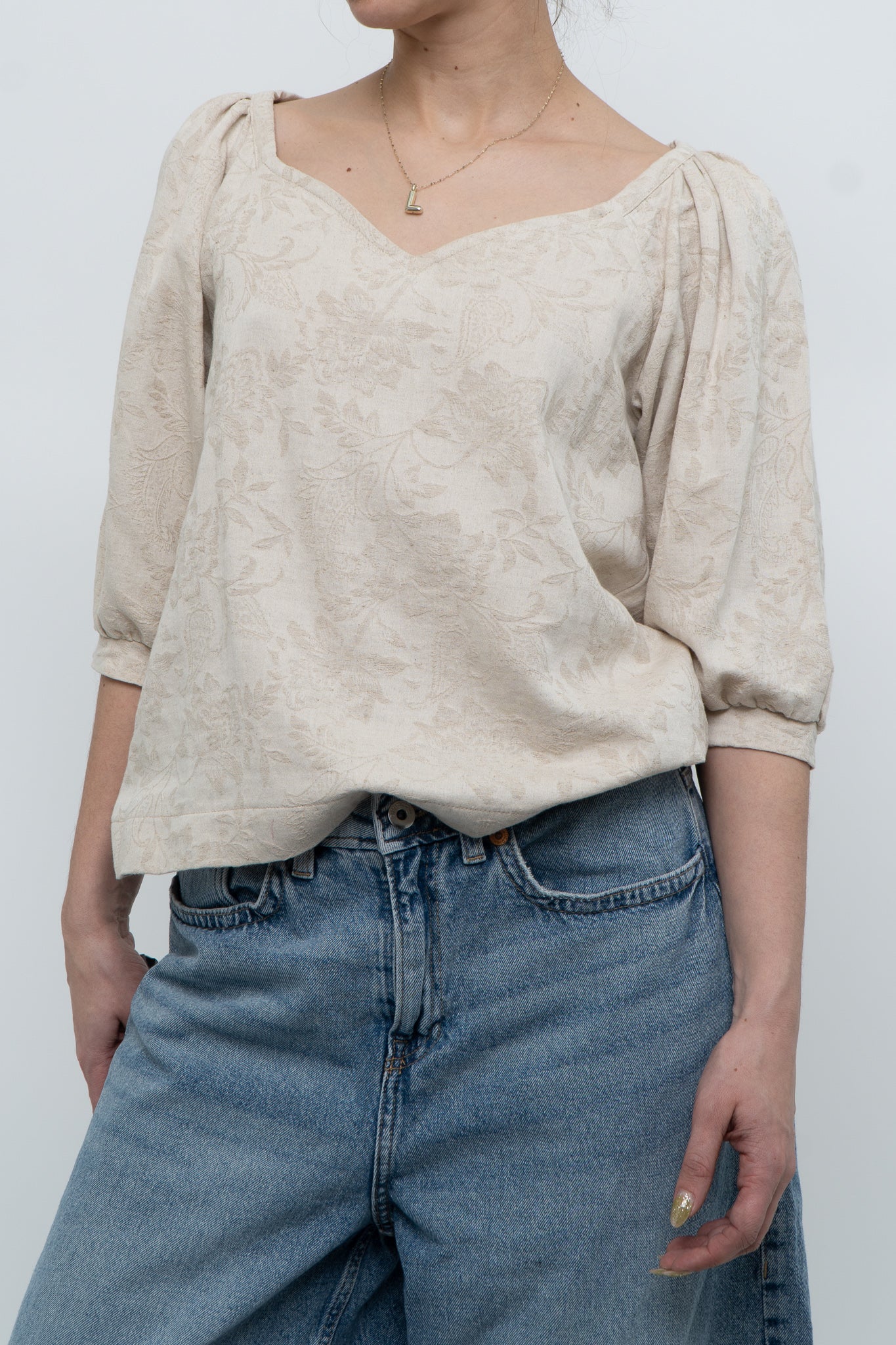 ALLISON WONDERLAND x Made in Canada x Beige Embroidered Top (XS, S)