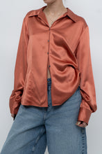 Load image into Gallery viewer, Vintage x Peach Pure Silk Buttonup (M, L)