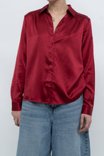 Load image into Gallery viewer, Vintage x LILYSILK Burgundy Silk Blouse (XS-M)