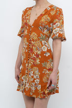 Load image into Gallery viewer, NICHOLAS x Orange Floral Pure Silk Mini Dress (S)