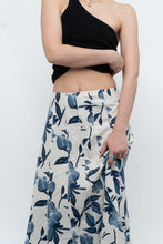 Load image into Gallery viewer, Vintage x Cream, Blue Floral Linen Maxi Skirt (M)