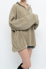 Load image into Gallery viewer, Vintage x Made in Hong Kong x Beige Velvet Ribbed Oversized Sweater (S-XXL)