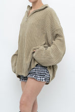 Load image into Gallery viewer, Vintage x Made in Hong Kong x Beige Velvet Ribbed Oversized Sweater (S-XXL)