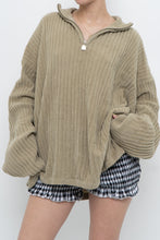 Load image into Gallery viewer, Vintage x Made in Hong Kong x Beige Velvet Ribbed Oversized Sweater (S-XXL)