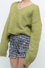 Load image into Gallery viewer, Modern x Green Knit Cropped Sweater (M, L)