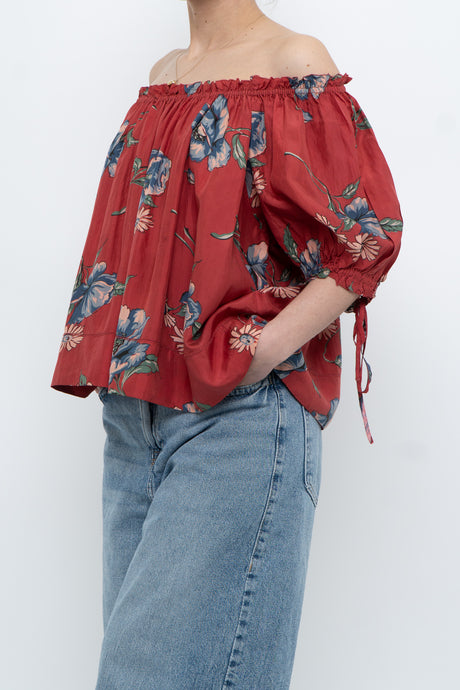 THE GREAT x Red Floral Silk Off Shoulder Top (XS, S)