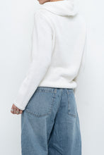 Load image into Gallery viewer, Vintage x Made in Hong Kong x Cotton White Mockneck Knit Sweater (S-L)