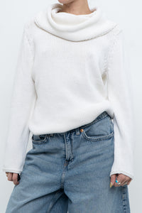 Vintage x Made in Hong Kong x Cotton White Mockneck Knit Sweater (S-L)